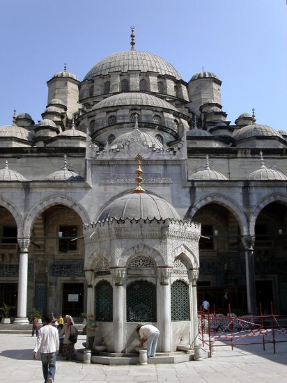 islam architecture - istambul mosque.jpg