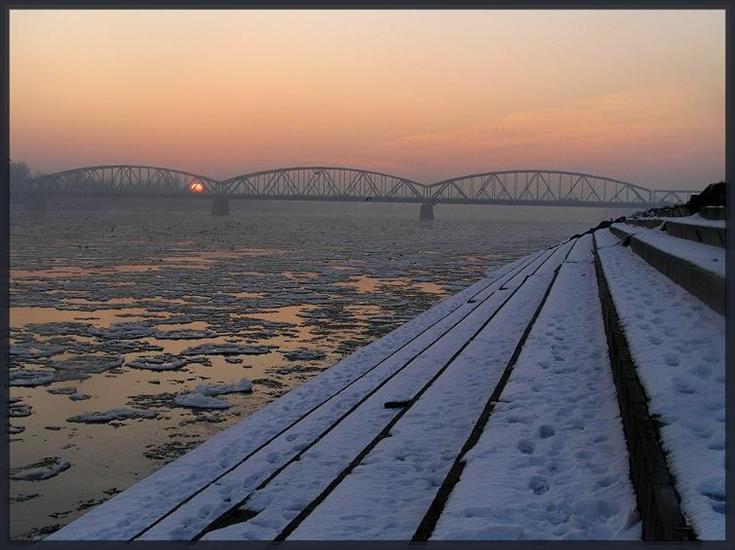 Toruń - sun-river2.jpg