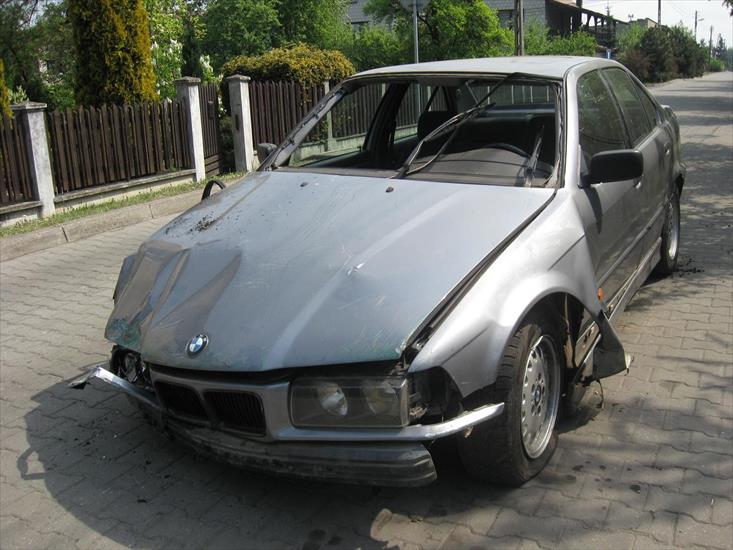 BMW rozbitka - 070.JPG