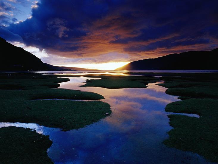 Travel - Little Loch Broom at Sunset, Wester Ross, The Highlands, Scotland.jpg
