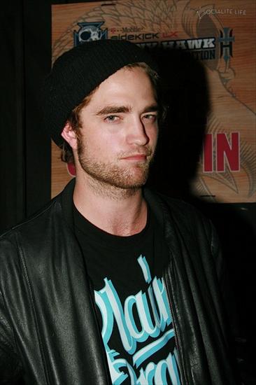 Robert Pattinson - robert-pattinson-2008-party.jpg
