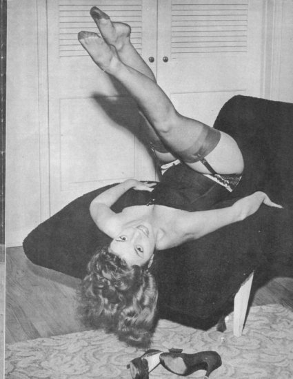 Black Silk Stockings 1958 - 027.jpg