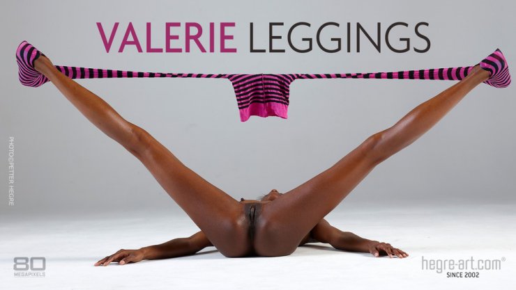 Hegre-Art - Valerie - Leggings - ValerieLeggings-board.jpg