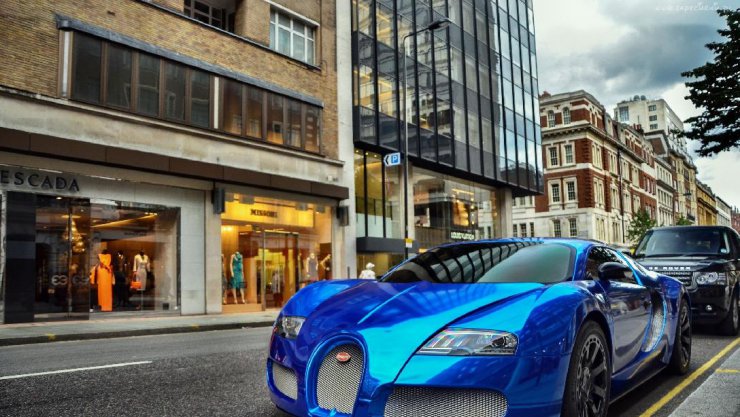 Samochody - Bugatti Veyron.jpg