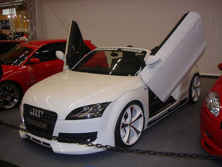 Auto Tuning11 - 800px-audi_tt_roadster_tuning.jpg