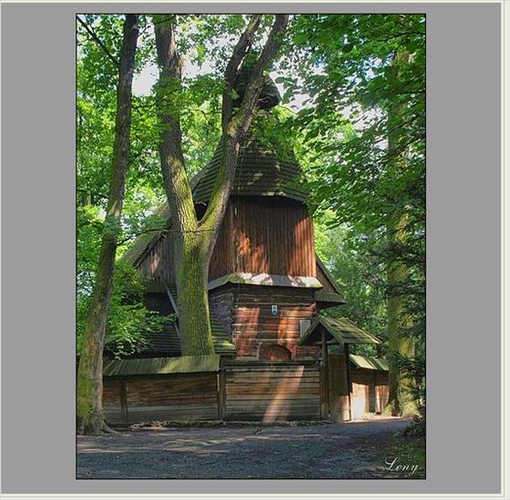 Drewniane kościółki - Kościółek w Parku Szczytnickim.jpeg