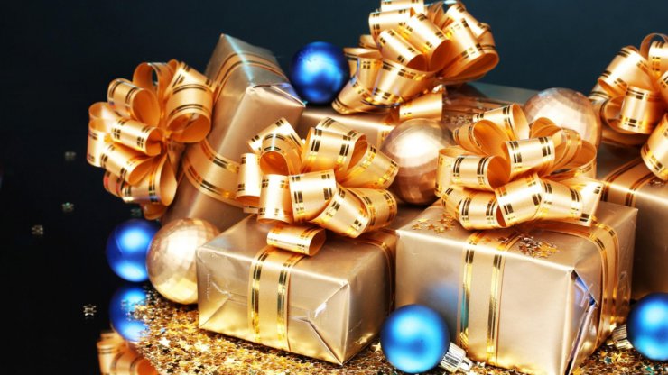 Świąteczne - new_year_gifts_many_christmas_decorations_confetti_36356_1920x1080.jpg